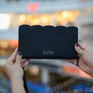 NEW Nicole Miller Black Scalloped Wallet
